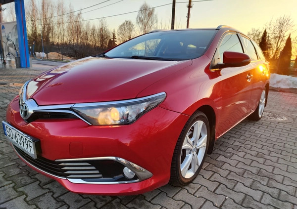 Toyota Auris cena 58999 przebieg: 140000, rok produkcji 2016 z Lublin małe 742